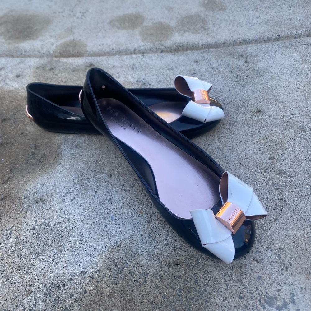 Stylish Ted Baker Black and White Women's Shoes with bow detail.